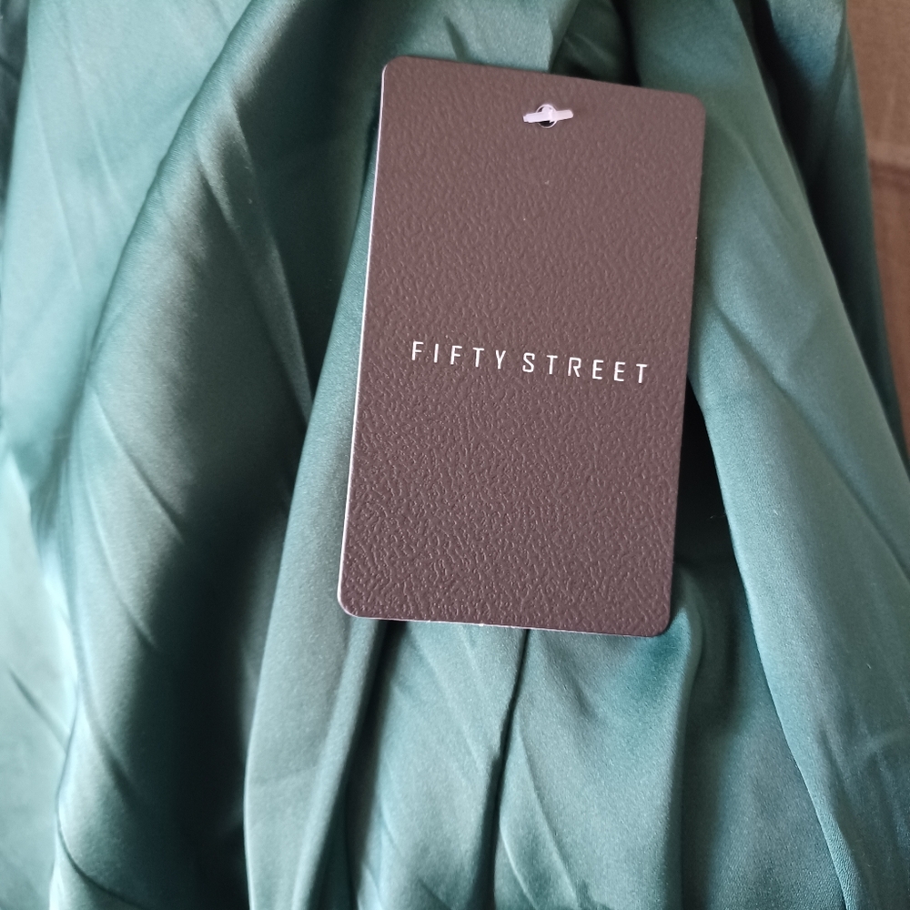 Fifty Street Festive Blouse - Picture 9 of 10